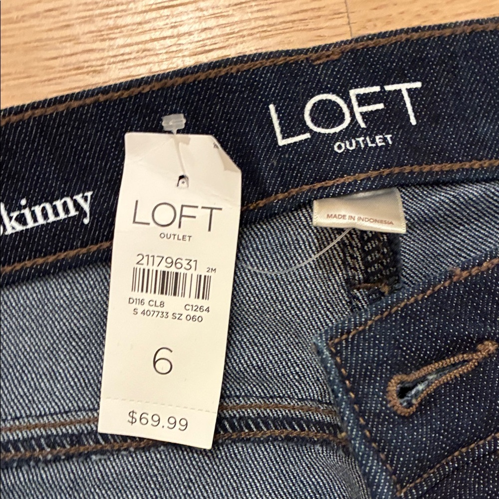 LOFT Women's Deep Indigo Skinny Jeans Size 6 - Picture 2 of 6